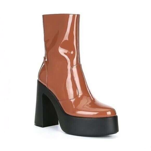 Gianni Bini Shoes - NWOT Gianni Bini Levi Tate patent leather platform bootie in caramel brown